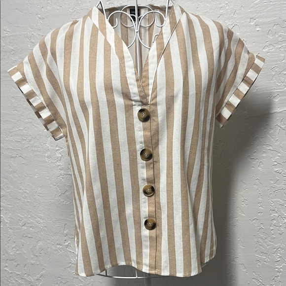 SHEIN White and Tan Cuffed Stripes Short Sleeve Button Down Shirt - Picture 1 of 7